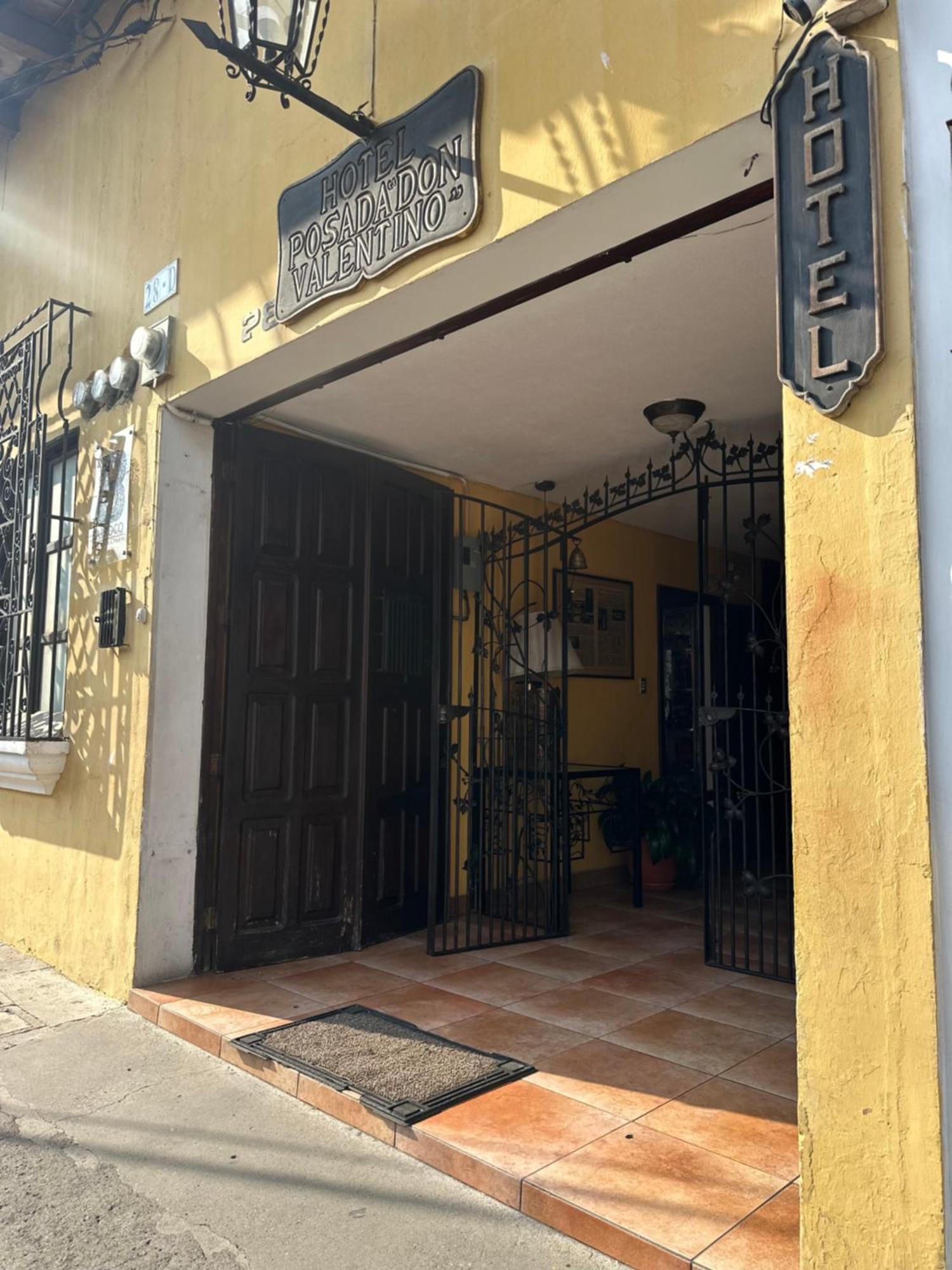 Hotel Don Valentino Antigua Exterior foto